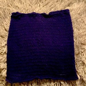 a tub top , never wore , very comfortable.
